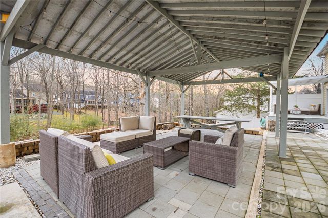 2316 Wineberry Court, Matthews, NC 28105