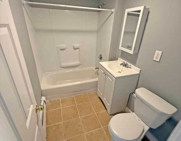 129 S Elm St, Haverhill, MA 01835