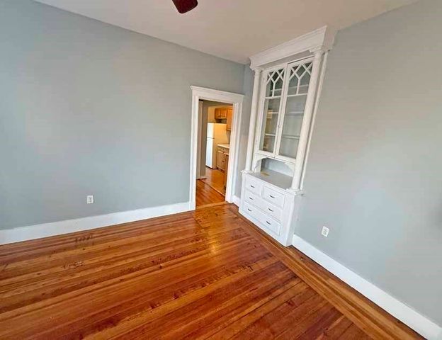 129 S Elm St, Haverhill, MA 01835