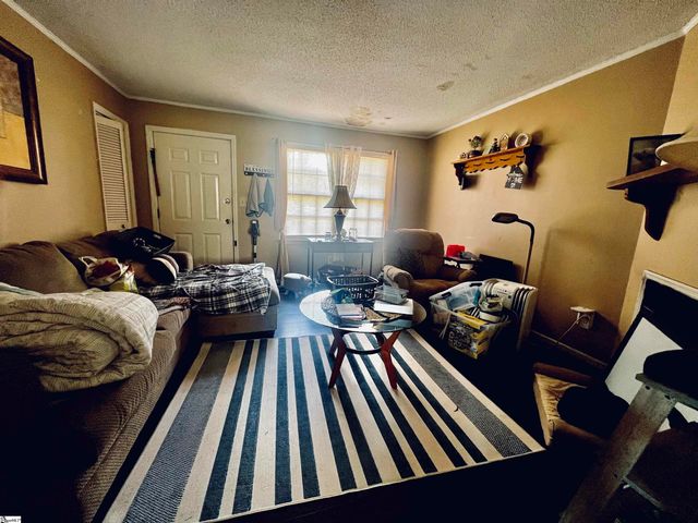 3035 Kelsey Creek Road, Spartanburg, SC 29302