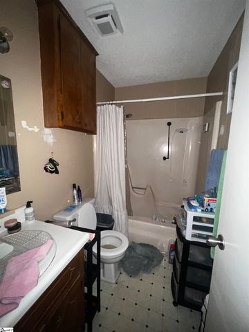 3035 Kelsey Creek Road, Spartanburg, SC 29302