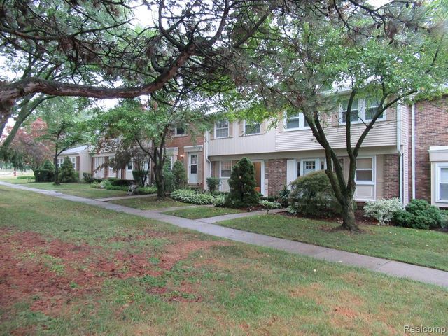 1555 Brentwood Drive Apt 149, Troy, MI 48098