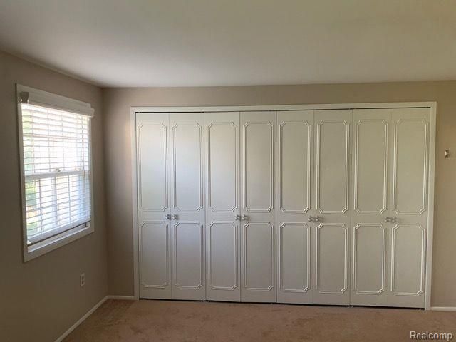 1555 Brentwood Drive Apt 149, Troy, MI 48098