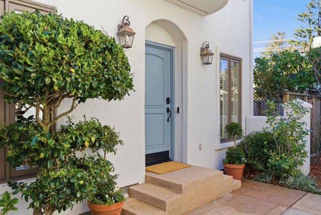 1333 Hoover Street, Menlo Park, CA 94025