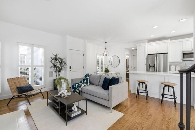 1333 Hoover Street, Menlo Park, CA 94025