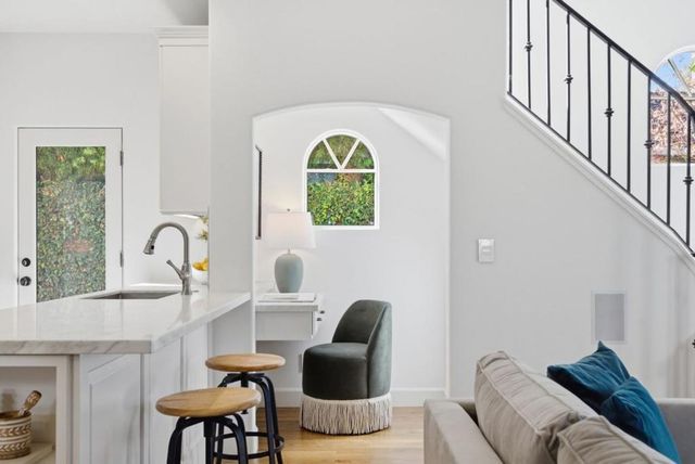 1333 Hoover Street, Menlo Park, CA 94025