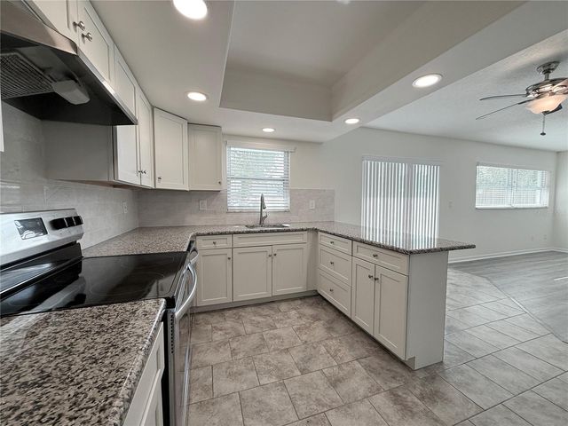 1565 SEABREEZE STREET, Clearwater, FL 33756