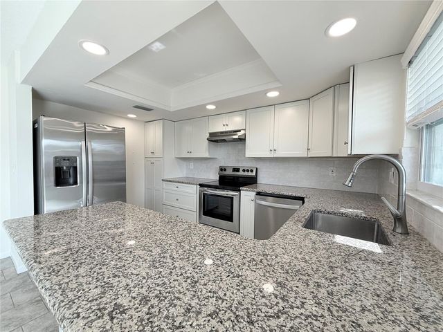 1565 SEABREEZE STREET, Clearwater, FL 33756