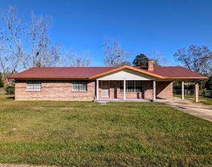 604 1st Ave., Purvis, MS 39475