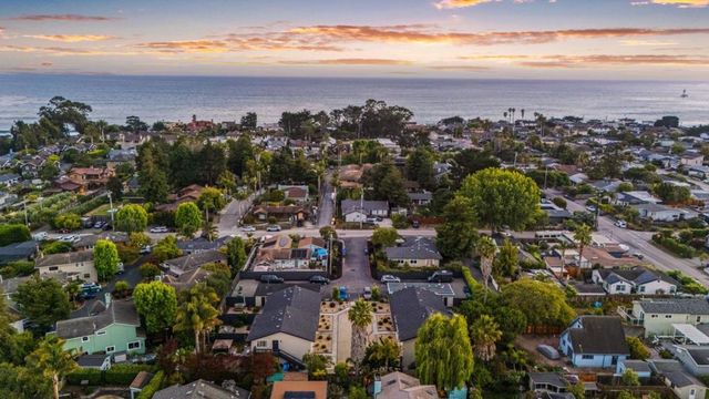 26512661 Fresno Street, Santa Cruz, CA 95062
