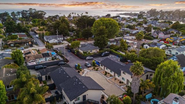 26512661 Fresno Street, Santa Cruz, CA 95062