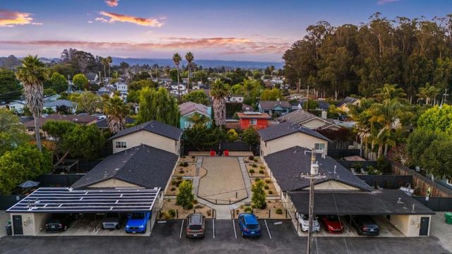 26512661 Fresno Street, Santa Cruz, CA 95062