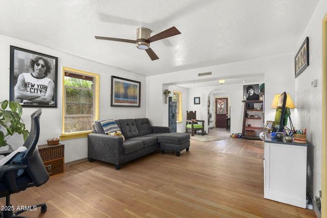 1913 N EAST Street, Flagstaff, AZ 86004