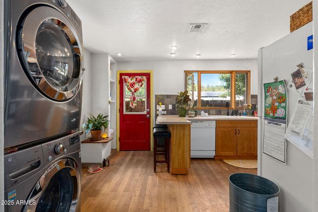 1913 N EAST Street, Flagstaff, AZ 86004