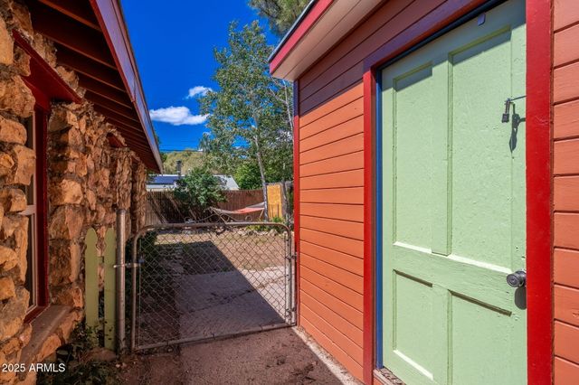 1913 N EAST Street, Flagstaff, AZ 86004
