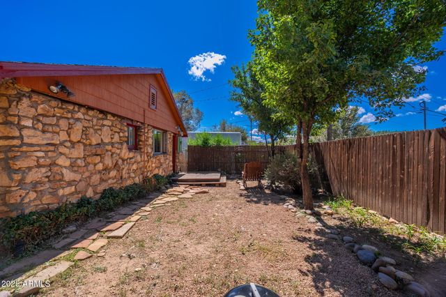 1913 N EAST Street, Flagstaff, AZ 86004