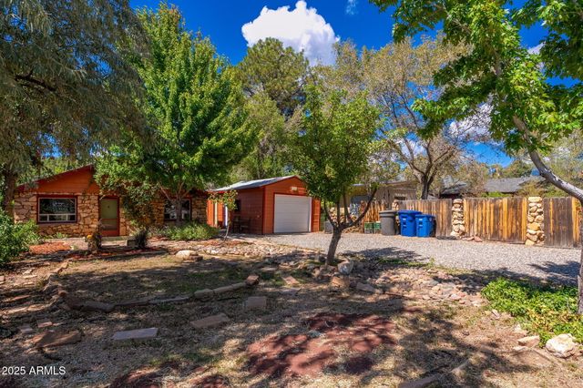 1913 N EAST Street, Flagstaff, AZ 86004