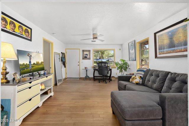 1913 N EAST Street, Flagstaff, AZ 86004