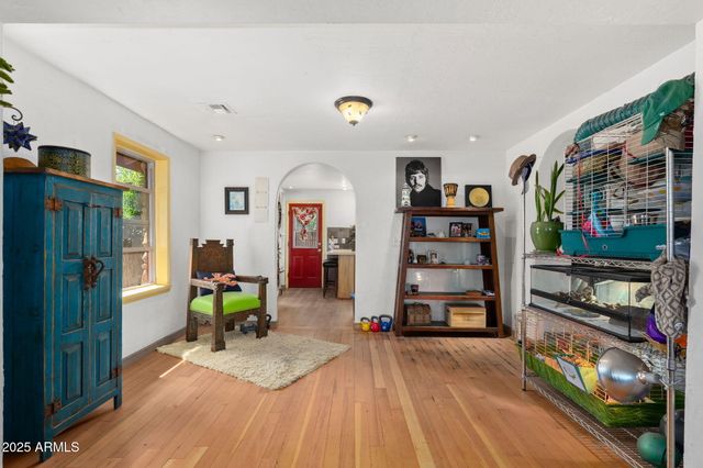 1913 N EAST Street, Flagstaff, AZ 86004