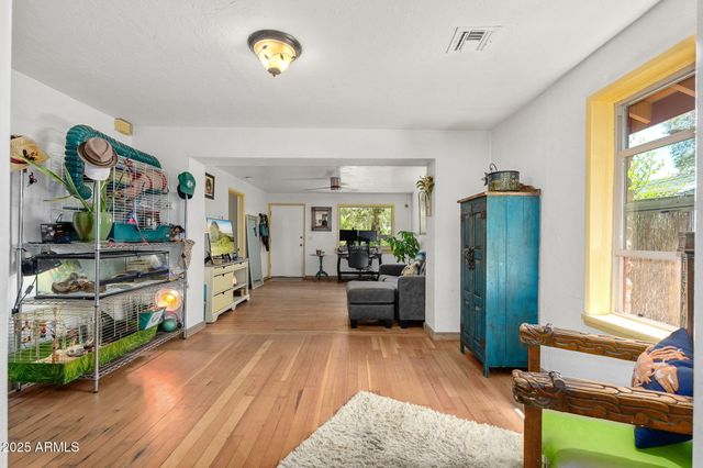 1913 N EAST Street, Flagstaff, AZ 86004