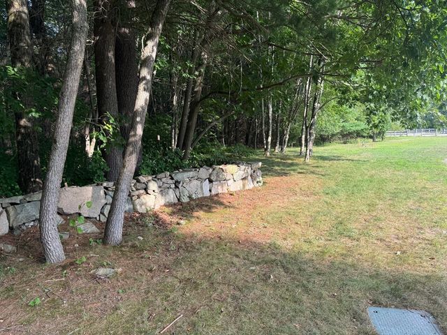 3 Shining Valley Cir, Medfield, MA 02052