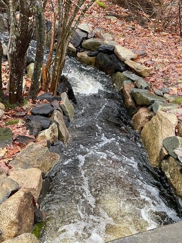 3 Shining Valley Cir, Medfield, MA 02052