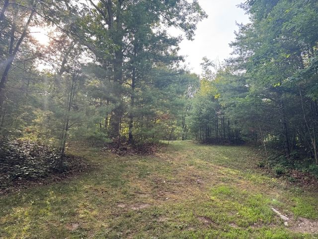 3 Shining Valley Cir, Medfield, MA 02052