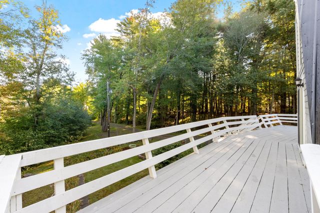 10 Pine Road, North Hampton, NH 03862