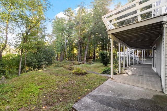 10 Pine Road, North Hampton, NH 03862