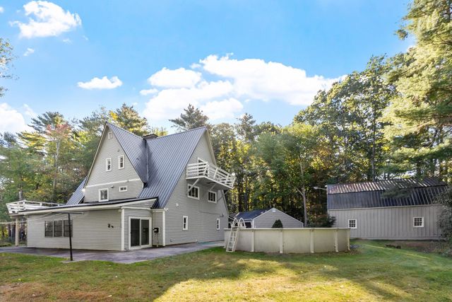 10 Pine Road, North Hampton, NH 03862