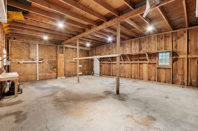 10 Pine Road, North Hampton, NH 03862