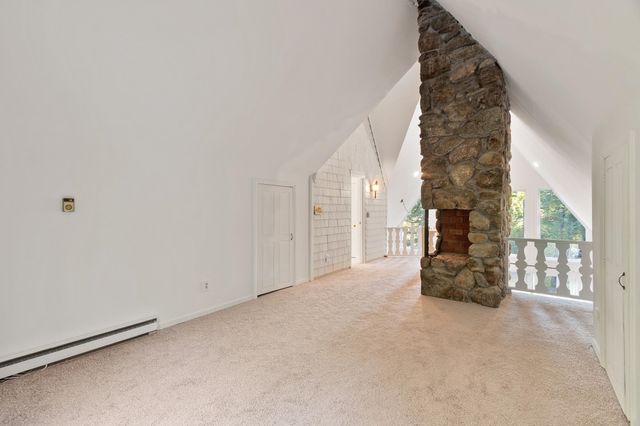 10 Pine Road, North Hampton, NH 03862