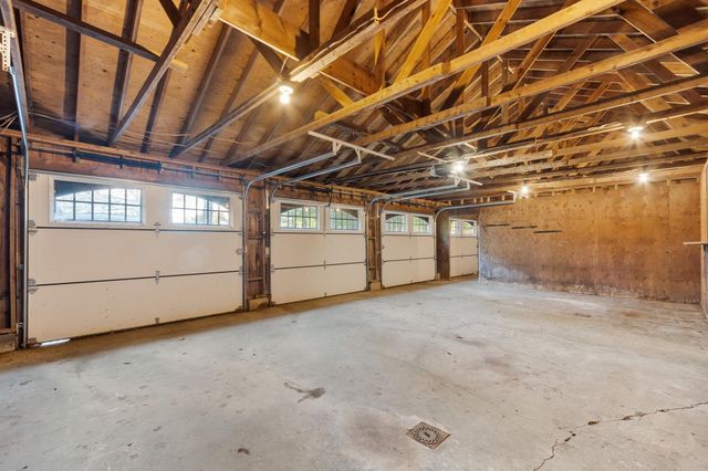 10 Pine Road, North Hampton, NH 03862