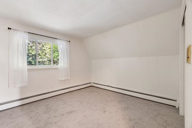 10 Pine Road, North Hampton, NH 03862