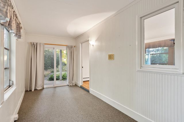 10 Pine Road, North Hampton, NH 03862