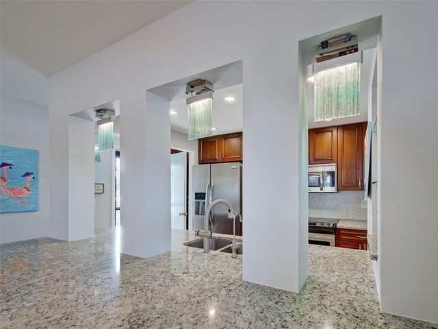 232 SAINT AUGUSTINE AVENUE 207, Venice, FL 34285