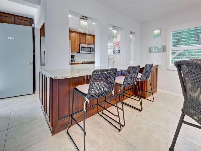 232 SAINT AUGUSTINE AVENUE 207, Venice, FL 34285