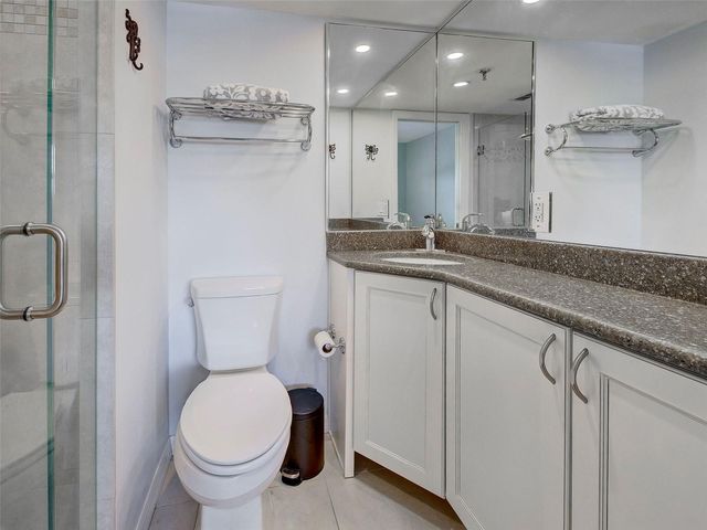 232 SAINT AUGUSTINE AVENUE 207, Venice, FL 34285