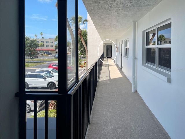 232 SAINT AUGUSTINE AVENUE 207, Venice, FL 34285