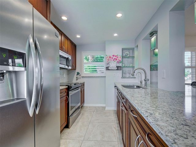 232 SAINT AUGUSTINE AVENUE 207, Venice, FL 34285