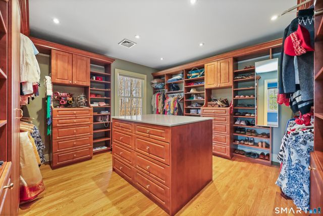 140 Signal Hill Road, Wilton, CT 06897