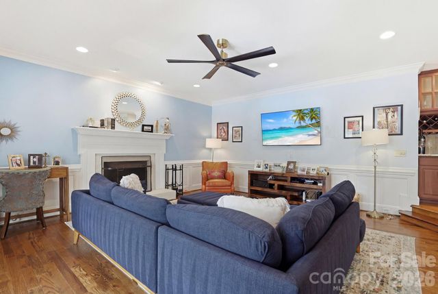 10040 Berkeley Forest Lane, Charlotte, NC 28277