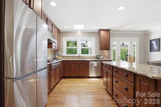 10040 Berkeley Forest Lane, Charlotte, NC 28277