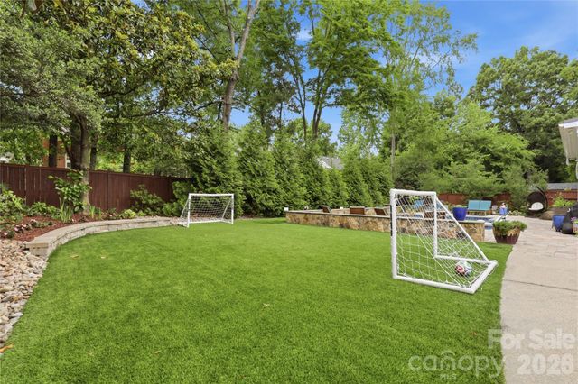 10040 Berkeley Forest Lane, Charlotte, NC 28277