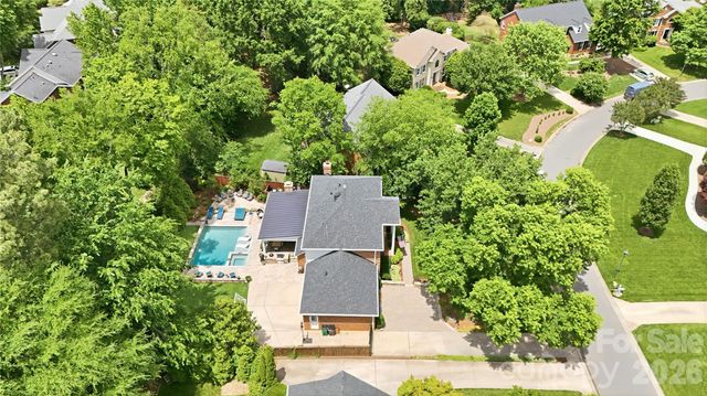10040 Berkeley Forest Lane, Charlotte, NC 28277