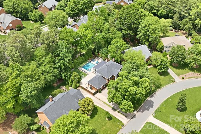 10040 Berkeley Forest Lane, Charlotte, NC 28277