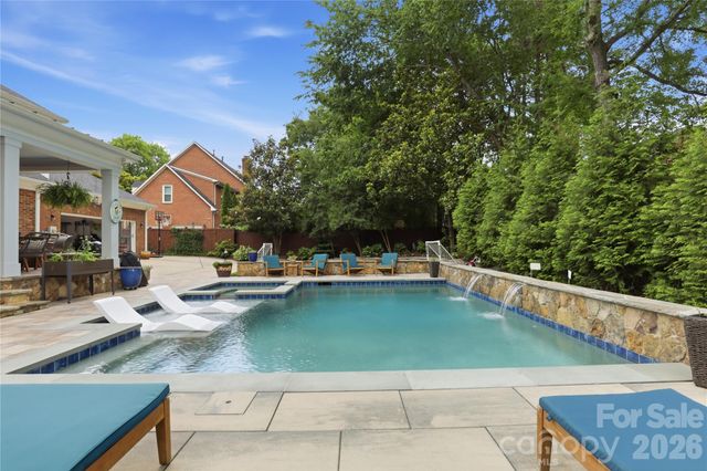 10040 Berkeley Forest Lane, Charlotte, NC 28277