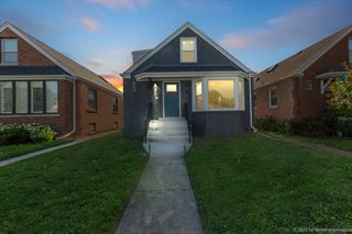 2109 N 74th Avenue, Elmwood Park, IL 60707