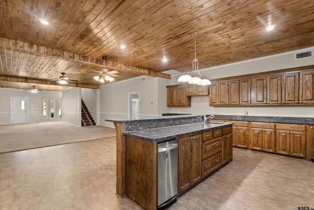 672 CR 4960, Pittsburg, TX 75686