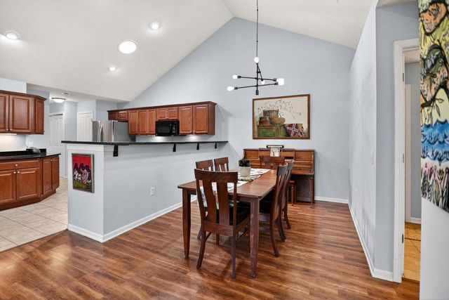 53 Harvest Way, Fitchburg, WI 53711